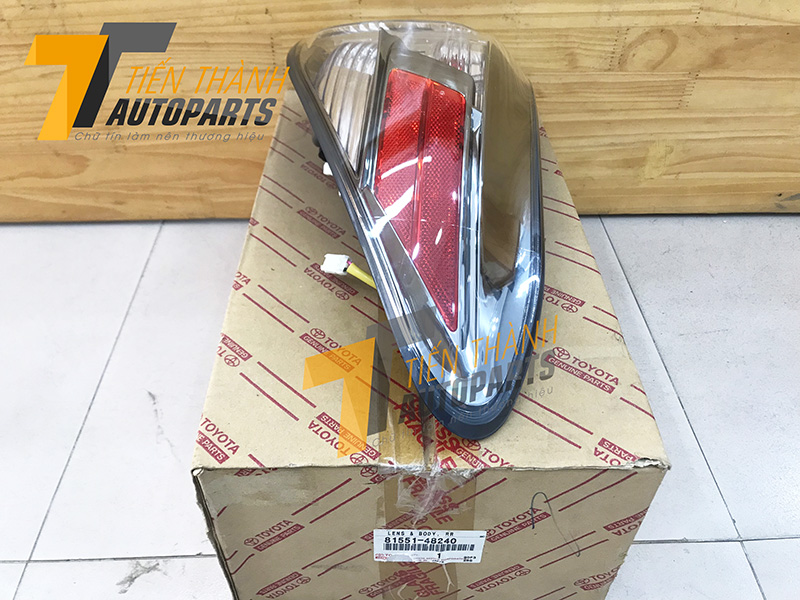 Đèn hậu Lexus RX350 2010 (RH)